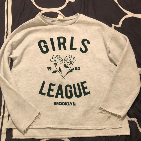 Sweater - Picture 1 of 1